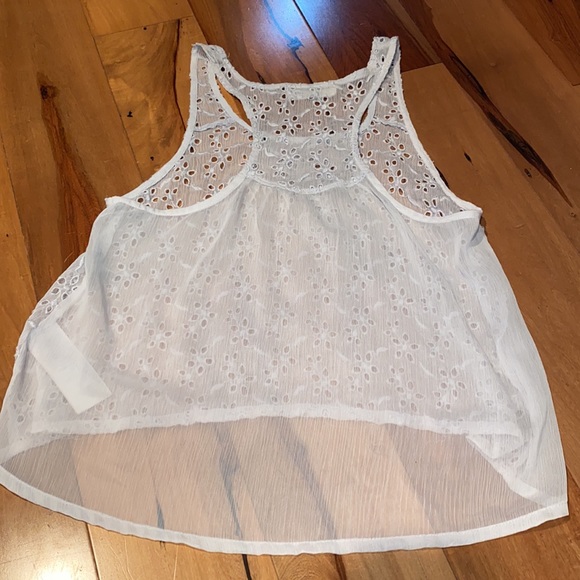 LIKE NEW~ABERCROMBIE KIDS EMBROIDERED FLOWER TOP~XL - Picture 4 of 4